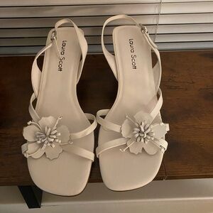 Laura Scott Women's Floral Cream Sandals